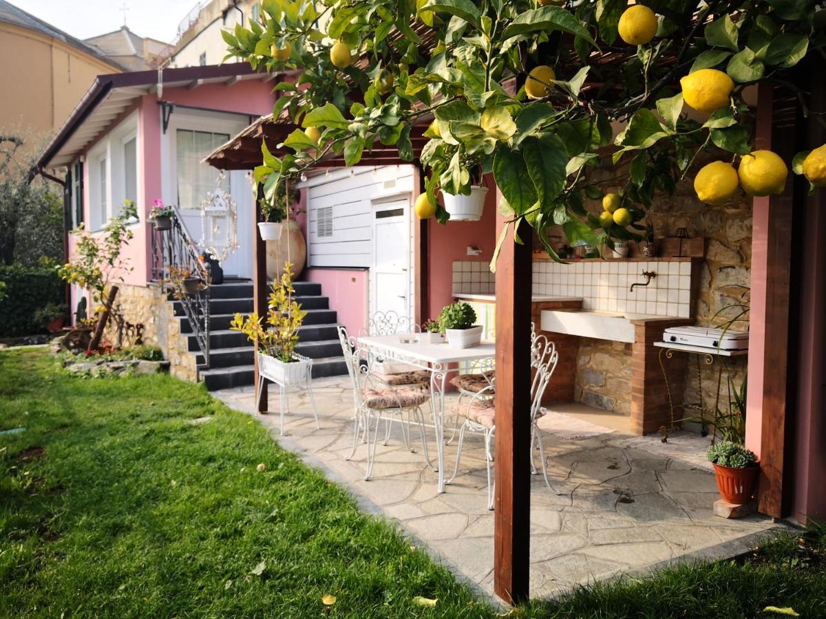 Florinda Lemon'S Suite Cervo Buitenkant foto