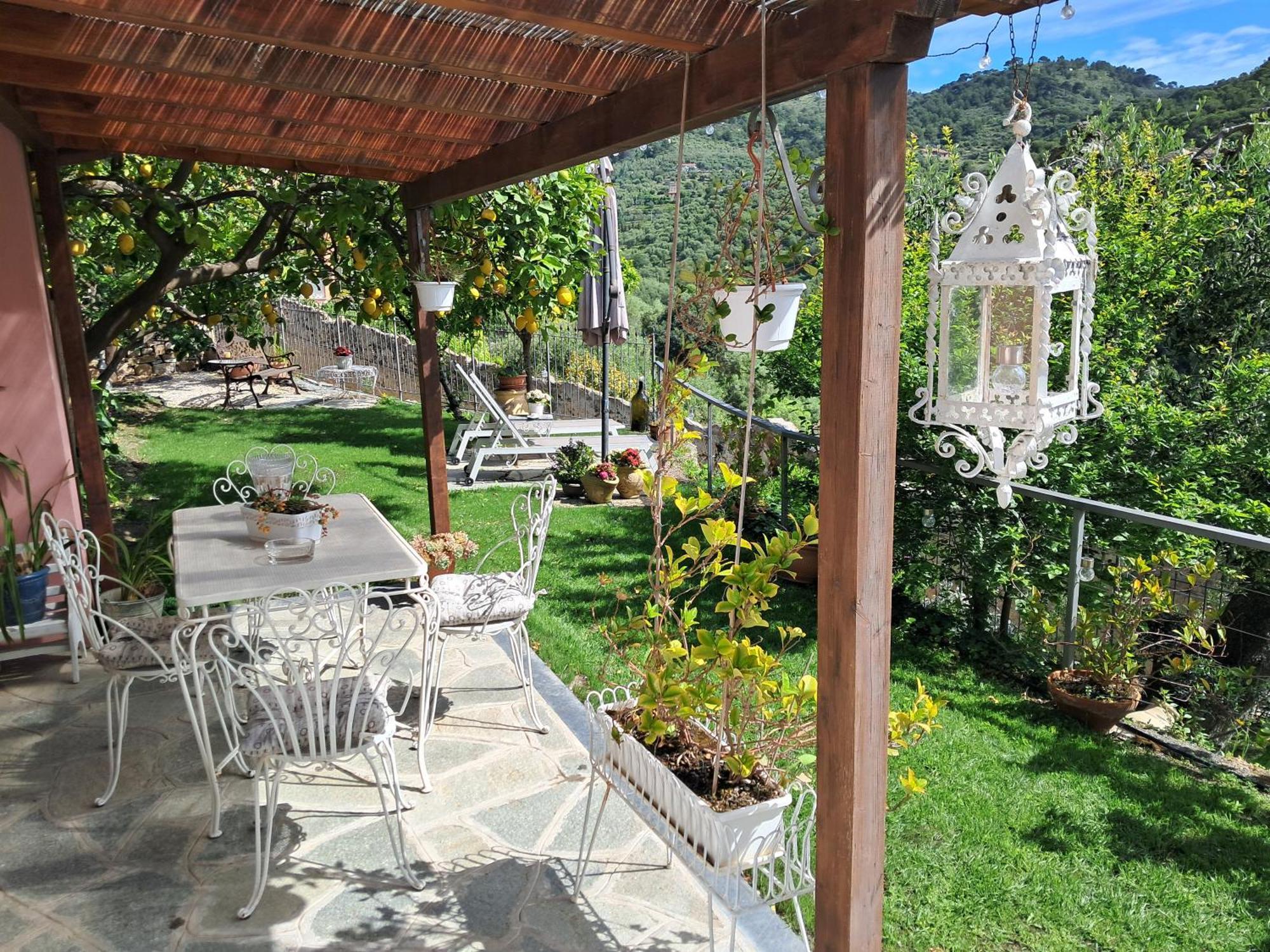 Florinda Lemon'S Suite Cervo Buitenkant foto